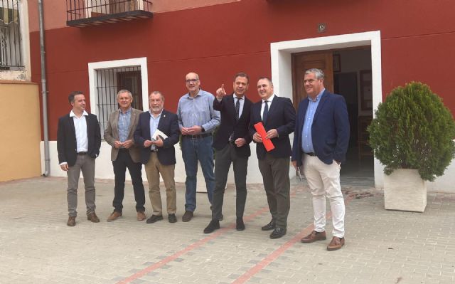 La Comunidad activa un fondo de 1,2 millones de euros para los ocho municipios más pequeños de la Región La Comunidad activa un fondo de 1,2 millones de euros para los ocho municipios más pequeños de la Región